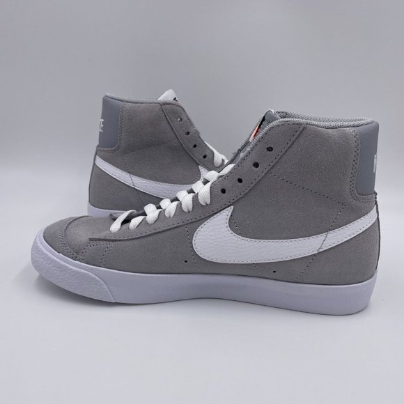 Nike Blazer Mid '77 Suede Grey / White Womens Shoes - Picture 2 of 8